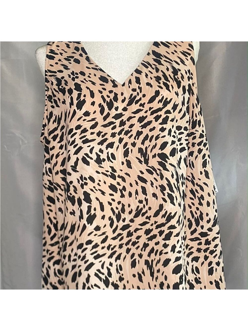 Nine West Beige and Black Animal Print Blouse size 0X